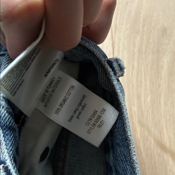 Agolde Riley Denim Jeans - Picture 3 of 7